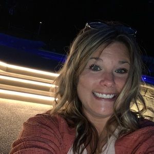 Meet your Posher, Christel